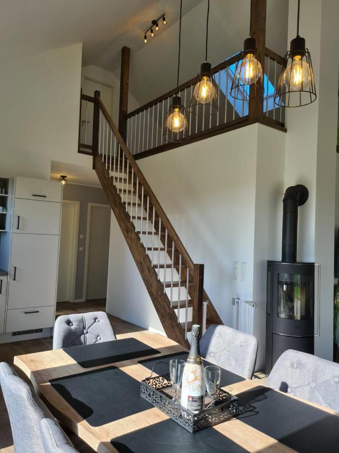 Haus Kuestenbrise - Urlaub Mit Hund An Der Kueste Mit Eigenen Garten, Sauna Und Gemuetlichen Kaminfeuer Schweiburg Dış mekan fotoğraf